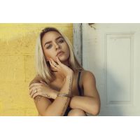 Stylový piercing