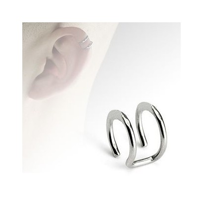 Falešný piercing do ucha
